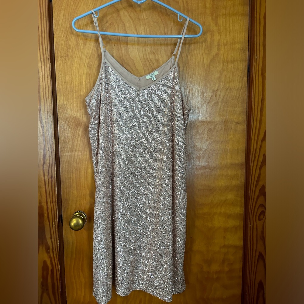 I’m selling a Kori America dress